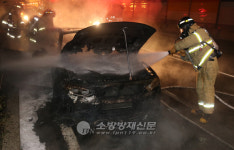 분당구 삼평동 달리던 외제차서 불… 1억 피해