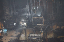 창원 의창구 주택서 불… 3명 부상