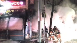 부산 주례동 오토바이 판매점서 불… 1천8백만원 피해