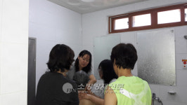 강원고성소방서, 거진여성의용소방대 목욕봉사활동 눈길
