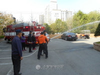 춘천소방서, 공기안전매트ㆍ굴절사다리차 활용한 인명구조훈련 