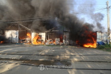 시흥 유통업체 3곳 불타… 9천3백만원 피해