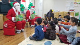 정읍소방서, 안전 선물하러 산타소방관 출동!