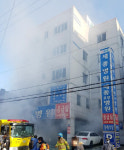 경남 밀양 요양병원서 화재… 15명 사망, 51명 부상