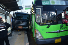 강서소방서, 버스정류장 앞 교통사고 인명 구조