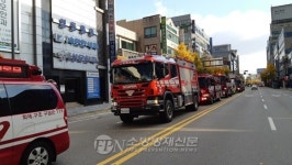 강릉소방서, ‘불조심 강조의 달’ 소방차 퍼레이드