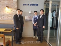 영종소방서, 다중이용업소 안전관리 우수업소 지정 현판식