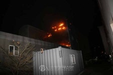 여주 교동 자동차정비소 화재… 8700만원 피해