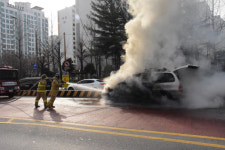 서울강서소방서, 가양대교 남단 도로상 승합차 화재 진압