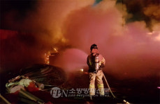 제주 서귀포시 표선면 야적장 화재… 1시간 14분 만에 진화