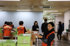 장형순 강북소방서장, ‘꿈을 주는 과일’ 봉사활동