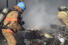 영등포소방서, 선유서로 고물상 화재 진화
