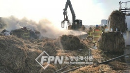 전북 부안군 계화면 곤포 사일리지 화재… 2시간 20분 만에 진화