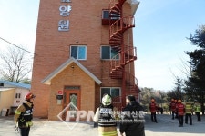 속초소방서, 평강노인요양원 무각본 불시 출동 대피훈련ㆍ소방안전교육