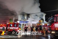 이뮤니프제주판매점 | 제주 일도2동 자동차 부품 판매점 화재… 2시간 24분 만에 진화