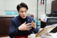 “관심에서 멀어져도 놓지 않는 안전 전문 국회의원이 되겠습니다”