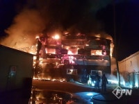 경기 김포시 숯 유통업체 화재… 숯 1500t 불타