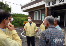 충북 무더위쉼터ㆍ해외입국자 수송안내소 방문한 김희겸 행안부 재난안전관리본부장