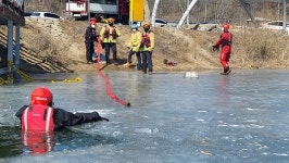 횡성119구조대원 “해빙기에도 거침없다”