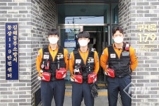 김해동부소방서 구급대원, 코로나19 확진된 산모 응급분만