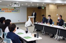 대구 동구 소재 지역기업 콘텐츠비지니스센터 방문한 이상민 행안부 장관