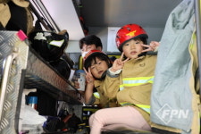 통영소방서, 소방차 길 터주기 동승체험ㆍ캠페인