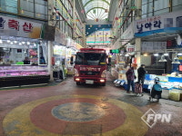 인천서부소방서, 관내 전통시장 ‘소방차 길 터주기 훈련’