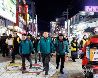 이한경 행안부 재난안전관리본부장, 성탄절 대비 홍대거리ㆍ명동거리 안전점검