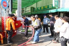 청주동부소방서, 육거리종합시장 내 비상소화장치 사용법 교육
