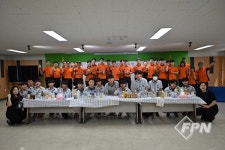 경덕중학교 학생들, 대덕소방서 위문 방문해 일일카페 운영