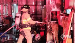 광주 동구 상가주택 1층 창고 화재… 2명 연기 흡입