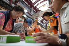 구로소방서, 고척근린시장서 ‘주택용 소방시설 선물하기’ 캠페인