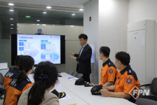 홍영근 서울소방재난본부장ㆍ서영배 마포소방서장, 상암 클라우드센터 현장점검