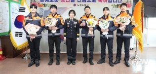 노원소방서, 현장대응단 구조대 2팀에 ‘칭찬받은 민원공무원’ 포상 수여