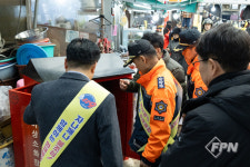 성북소방서, 설 연휴 대비 돈암시장 화재 예방 캠페인ㆍ화재안전컨설팅