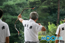 380년을 이어온 활터 ‘석호정’, 철거 위기… 왜?