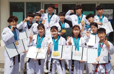 ‘태권도신우회’ ‘용인대총장기’ 경연분야 두각