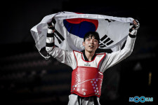 韓 태권도 신예 132위 권도윤, 올림픽 랭킹 1위 잡고 세계태권도선수권 금!