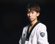 태권도 품새 그랜드슬래머 강완진… 주말 두산베어스 홈경기 ‘시구’