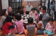 인구 60명 시골마을에 ´경사 났네´