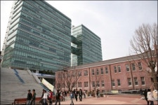 부산 동아대 부민캠퍼스, 지역상권활성화 ´효자´