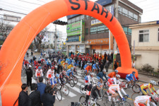 대통령기 가평군일주 전국도로사이클대회 개막