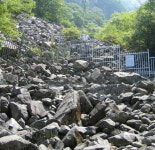 너덜 밑 ´밀양 얼음골´과 석빙고 지혜