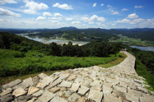 2000년 역사 켜켜이 쌓인 여주 파사산성