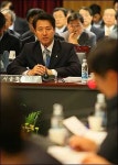 오세훈에게 ´정운찬 억대고문료´ 질문을?