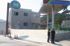 고흥군 한 외딴 섬의 ´주유소 허가 사건´