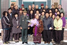 철원서 50여년만에 무공훈장 받아!