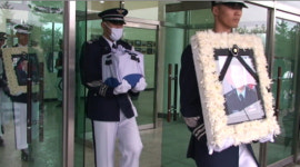 “창공의 영웅들이여, 하늘 기지로 비상하라