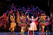 뮤지컬 <오페라의 유령> ‘매혹적 선율과 진귀한 무대’