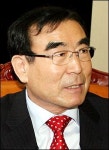 이방호 경남지사 후보사퇴…당 단합해 달라